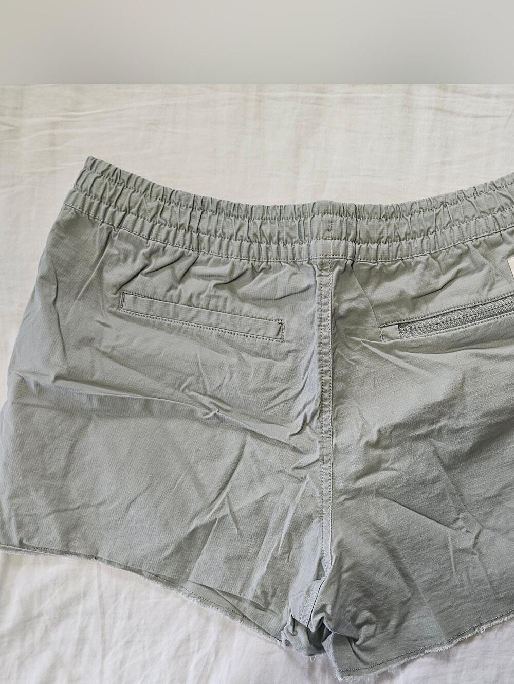 Vuori Women's Grey Pull-On Performance Shorts